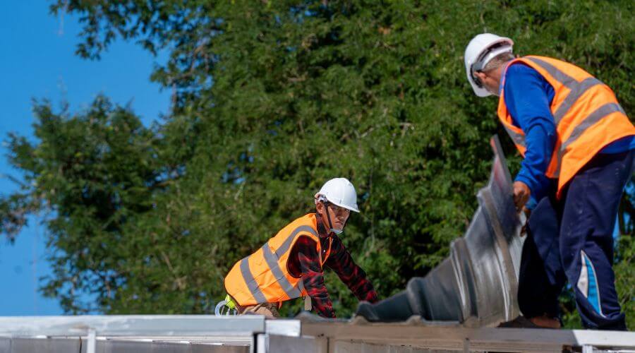 Professional residential roofers in Walton, OR